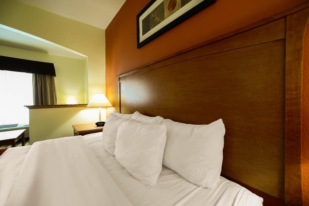 Hotel Baymont By Wyndham