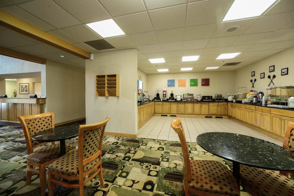 Baymont By Wyndham Hotel 3*