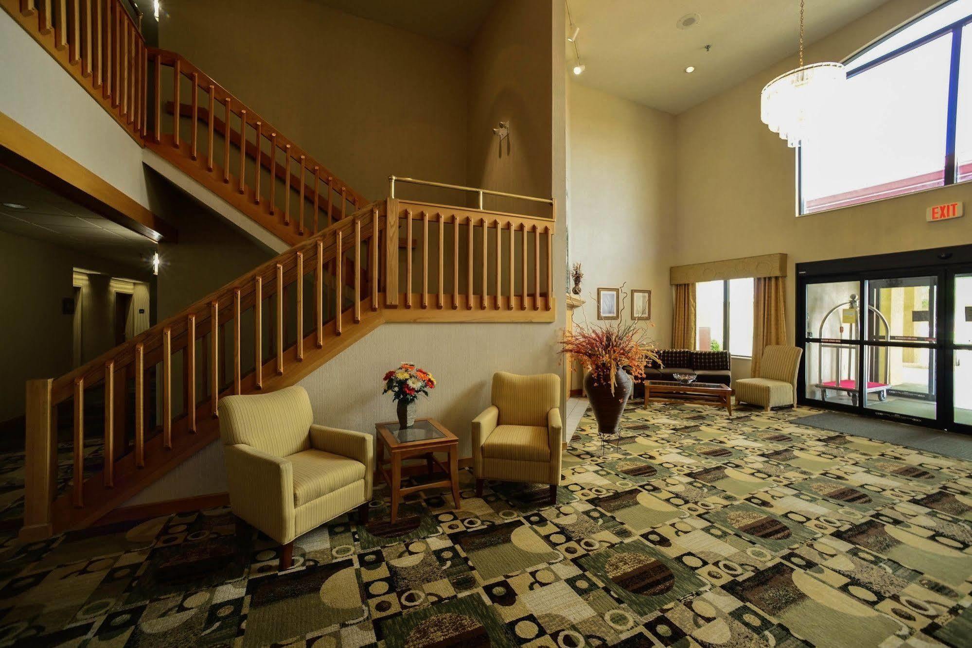 Hotel Baymont By Wyndham Marion